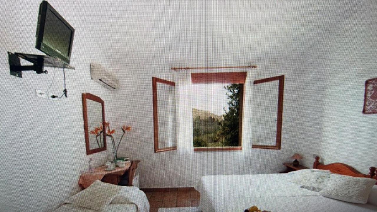 كاستياداس Hotel S'Obreschida المظهر الخارجي الصورة